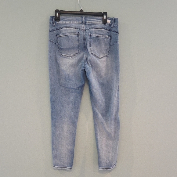 Juicy Couture Blue Ankle Cropped Jeans Distressed And Blinged Size 8 - Picture 6 of 10